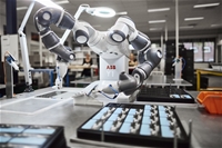 Robot công nghiệp trong sản xuất điện tử: Giải quyết các thao tác có độ chính xác cao